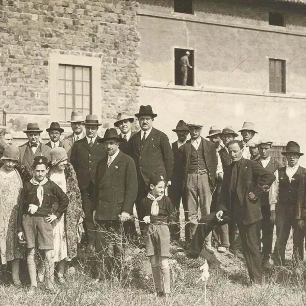Immagine d'epoca del cantiere della villa agli inizi del Novecento