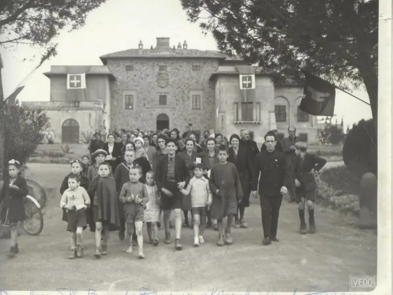 Immagine d'epoca della villa negli anni del conflitto